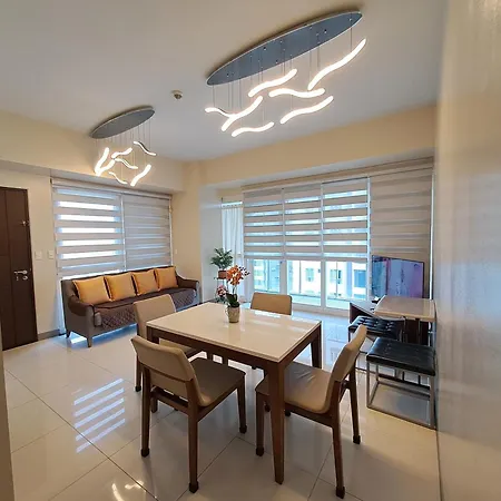 Bonifacio Global City One Uptown Residence-2 Bedroom