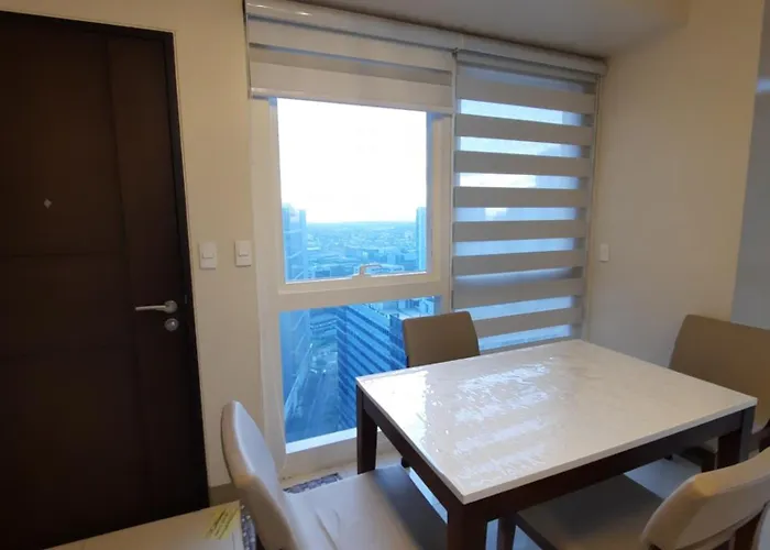 Apartamento Bonifacio Global One Uptown Residence-2 Bedroom *