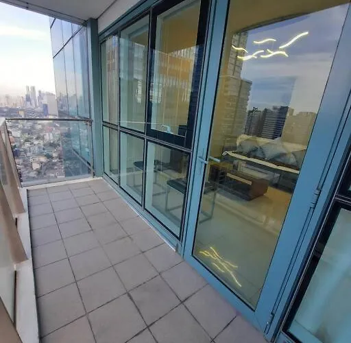 Apartamento Bonifacio Global One Uptown Residence-2 Bedroom *