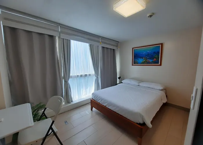Bonifacio Global One Uptown Residence-2 Bedroom * Manila
